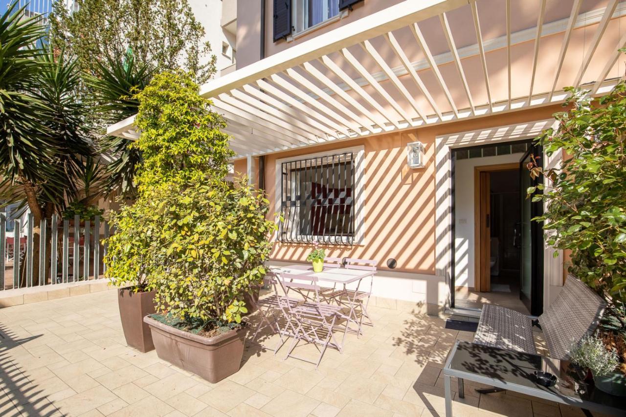 Bilocale Con Giardino A 200Mt Dal Mare - Homeunity Rimini Eksteriør billede